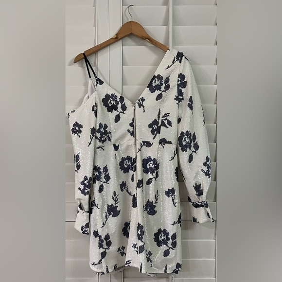 Self-Portrait Floral Sequin Wrap Dress - Picture 7 of 16